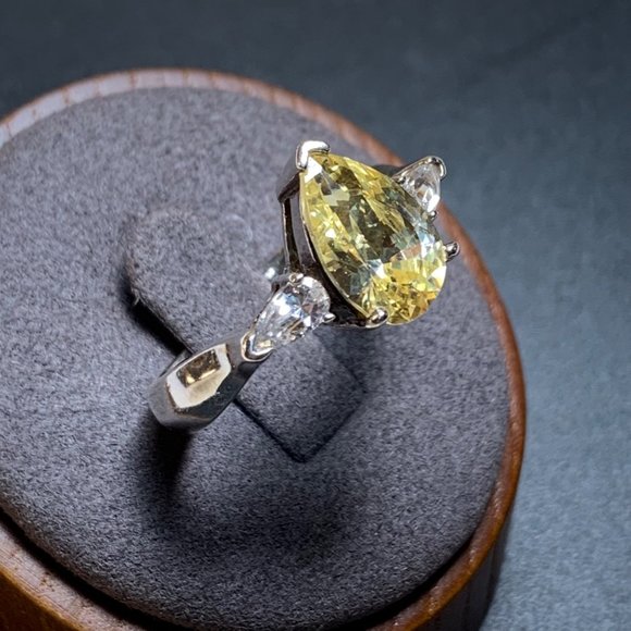 Sterling Silver 925 Pear Shape Yellow CZ Traditional Three Stone Ring, Size 9.75 - Picture 7 of 16